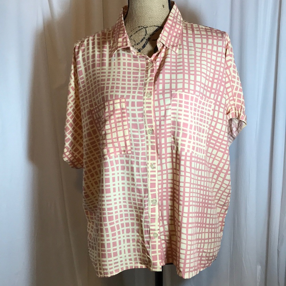 LuLaRoe Amy Button Down Shirt M Grid Squares 10 12